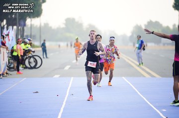 BINH DUONG NEW CITY HALF MARATHON 2024 - Ảnh #1775579