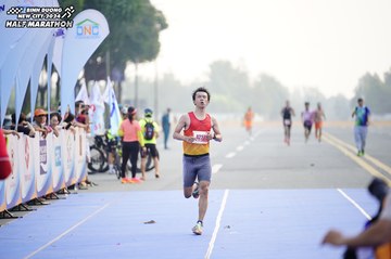 BINH DUONG NEW CITY HALF MARATHON 2024 - Ảnh #1775413