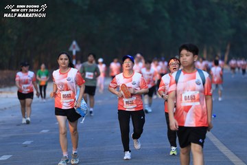 BINH DUONG NEW CITY HALF MARATHON 2024 - Ảnh #1773201