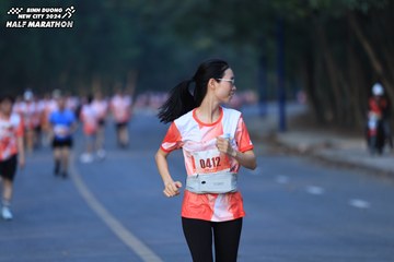 BINH DUONG NEW CITY HALF MARATHON 2024 - Ảnh #1773235