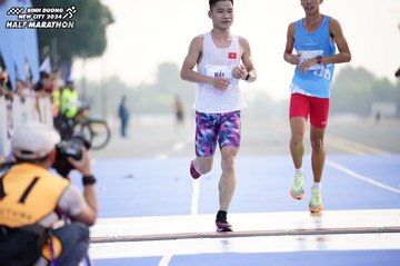 BINH DUONG NEW CITY HALF MARATHON 2024 - Ảnh #1774177