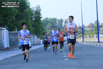 BINH DUONG NEW CITY HALF MARATHON 2024 - Ảnh #1764262