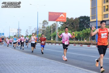 BINH DUONG NEW CITY HALF MARATHON 2024 - Ảnh #1776041
