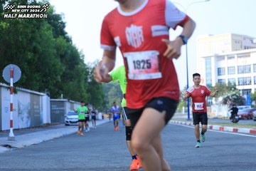 BINH DUONG NEW CITY HALF MARATHON 2024 - Ảnh #1775833
