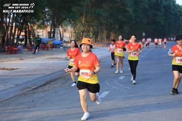 BINH DUONG NEW CITY HALF MARATHON 2024 - Ảnh #1774516