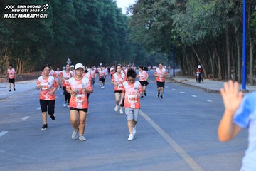 BINH DUONG NEW CITY HALF MARATHON 2024 - Ảnh #1773347
