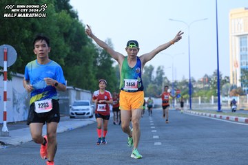 BINH DUONG NEW CITY HALF MARATHON 2024 - Ảnh #1775692