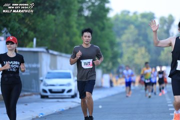 BINH DUONG NEW CITY HALF MARATHON 2024 - Ảnh #1765243