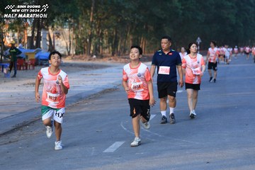BINH DUONG NEW CITY HALF MARATHON 2024 - Ảnh #1774266