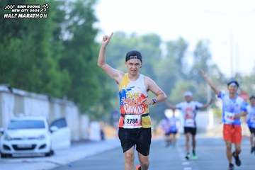 BINH DUONG NEW CITY HALF MARATHON 2024 - Ảnh #1767453
