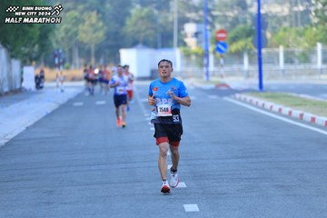 BINH DUONG NEW CITY HALF MARATHON 2024 - Ảnh #1775154