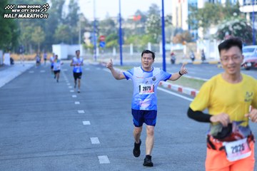 BINH DUONG NEW CITY HALF MARATHON 2024 - Ảnh #1775011