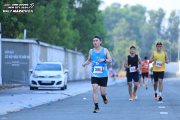 BINH DUONG NEW CITY HALF MARATHON 2024 - Ảnh #1763524