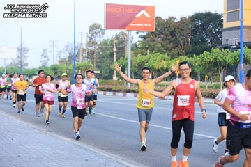 BINH DUONG NEW CITY HALF MARATHON 2024 - Ảnh #1775189