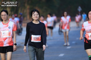 BINH DUONG NEW CITY HALF MARATHON 2024 - Ảnh #1774141