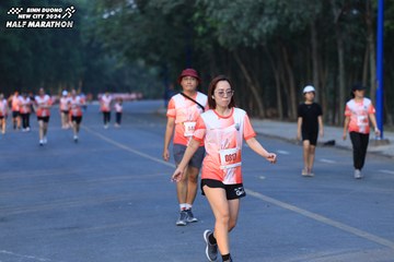 BINH DUONG NEW CITY HALF MARATHON 2024 - Ảnh #1774022
