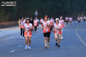 BINH DUONG NEW CITY HALF MARATHON 2024 - Ảnh #1773526