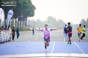 BINH DUONG NEW CITY HALF MARATHON 2024 - Ảnh #1773434