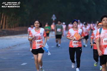 BINH DUONG NEW CITY HALF MARATHON 2024 - Ảnh #1773211