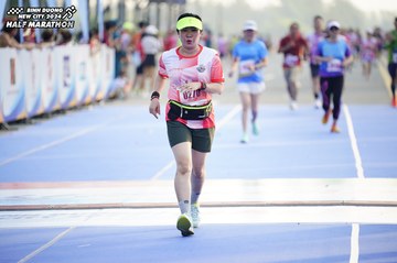 BINH DUONG NEW CITY HALF MARATHON 2024 - Ảnh #1762247