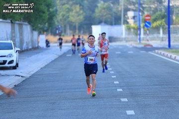 BINH DUONG NEW CITY HALF MARATHON 2024 - Ảnh #1775168