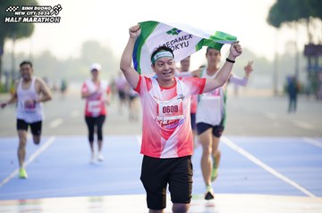 BINH DUONG NEW CITY HALF MARATHON 2024 - Ảnh #1761575