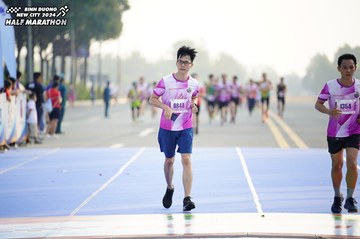 BINH DUONG NEW CITY HALF MARATHON 2024 - Ảnh #1761309