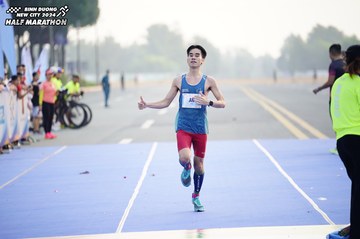 BINH DUONG NEW CITY HALF MARATHON 2024 - Ảnh #1774524