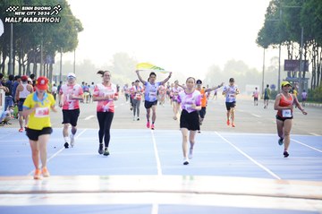 BINH DUONG NEW CITY HALF MARATHON 2024 - Ảnh #1762129