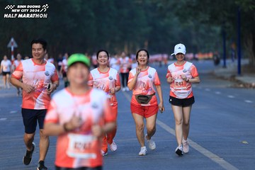 BINH DUONG NEW CITY HALF MARATHON 2024 - Ảnh #1774106