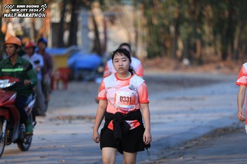 BINH DUONG NEW CITY HALF MARATHON 2024 - Ảnh #1774166