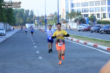 BINH DUONG NEW CITY HALF MARATHON 2024 - Ảnh #1775009