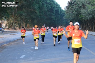 BINH DUONG NEW CITY HALF MARATHON 2024 - Ảnh #1774511