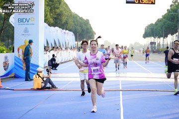 BINH DUONG NEW CITY HALF MARATHON 2024 - Ảnh #1761217