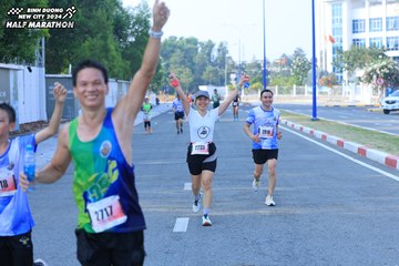 BINH DUONG NEW CITY HALF MARATHON 2024 - Ảnh #1769111