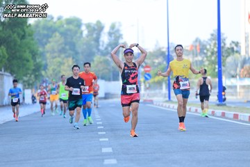 BINH DUONG NEW CITY HALF MARATHON 2024 - Ảnh #1775611