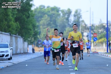 BINH DUONG NEW CITY HALF MARATHON 2024 - Ảnh #1765275