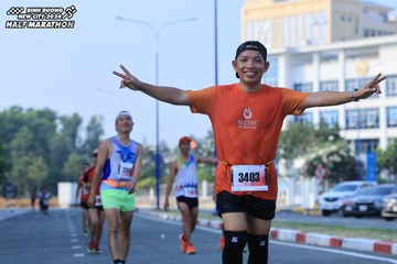 BINH DUONG NEW CITY HALF MARATHON 2024 - Ảnh #1764969