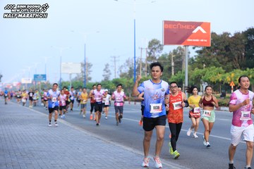 BINH DUONG NEW CITY HALF MARATHON 2024 - Ảnh #1775078