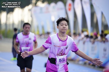 BINH DUONG NEW CITY HALF MARATHON 2024 - Ảnh #1761698