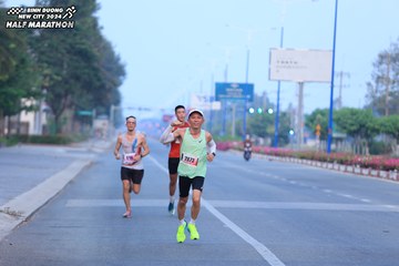 BINH DUONG NEW CITY HALF MARATHON 2024 - Ảnh #1765425