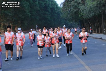 BINH DUONG NEW CITY HALF MARATHON 2024 - Ảnh #1773418