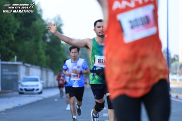 BINH DUONG NEW CITY HALF MARATHON 2024 - Ảnh #1764299
