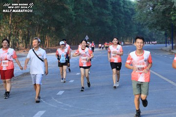 BINH DUONG NEW CITY HALF MARATHON 2024 - Ảnh #1774355