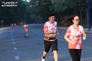 BINH DUONG NEW CITY HALF MARATHON 2024 - Ảnh #1774708