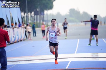 BINH DUONG NEW CITY HALF MARATHON 2024 - Ảnh #1772894