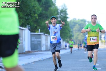 BINH DUONG NEW CITY HALF MARATHON 2024 - Ảnh #1768171