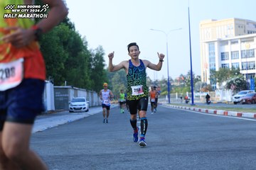 BINH DUONG NEW CITY HALF MARATHON 2024 - Ảnh #1775489