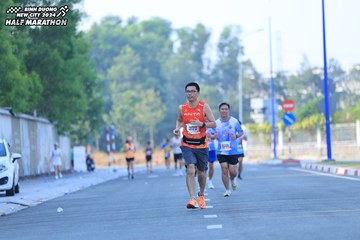 BINH DUONG NEW CITY HALF MARATHON 2024 - Ảnh #1766303