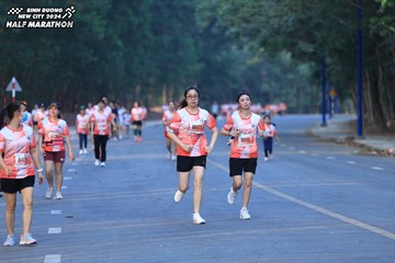 BINH DUONG NEW CITY HALF MARATHON 2024 - Ảnh #1774016
